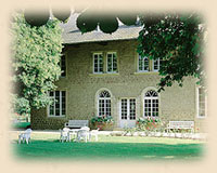 Unser Haupthaus in romantischer Lage